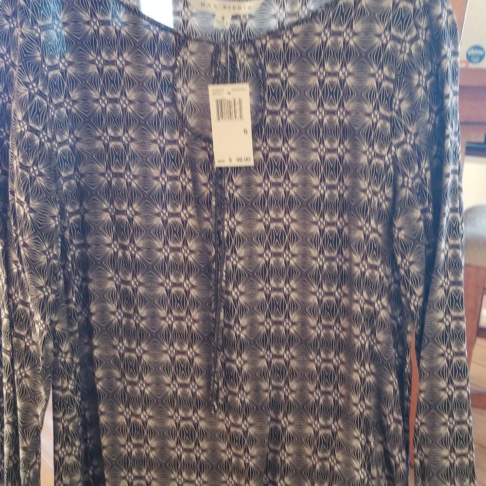 Max Studio Lightweight Blouse